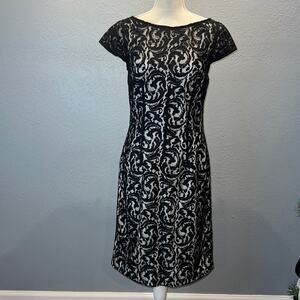 Monique Lhuillier Black & White Lace Dress - Size 8